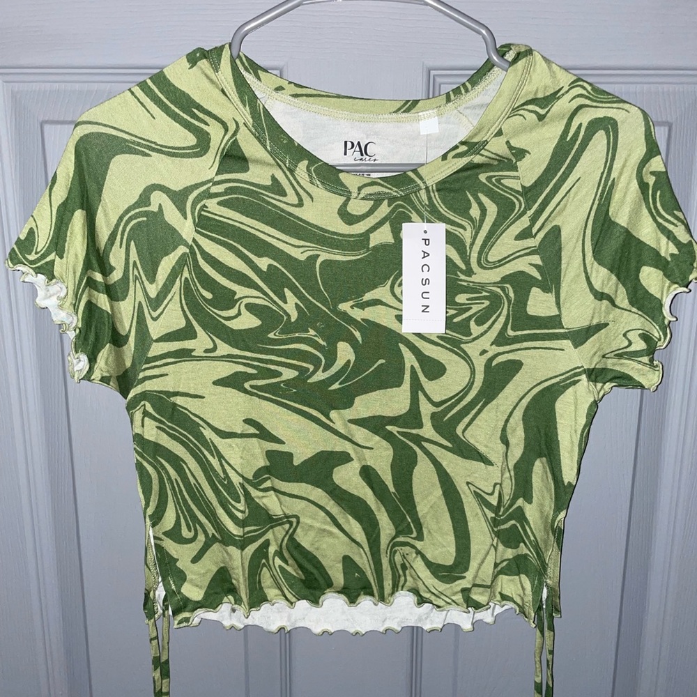 Never worn Pacsun top